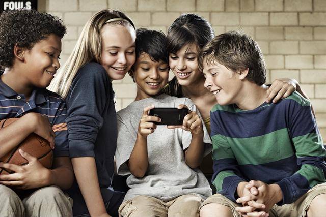 孩子分心的不是游戏而是社交媒体颠覆认知！大型研究揭示：导致